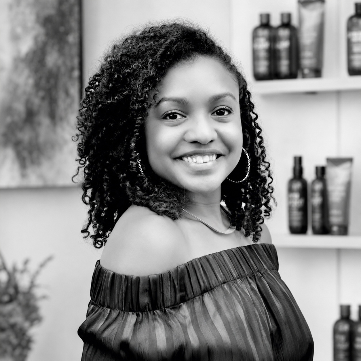 Léa, coiffeuse chez MW Coiffure