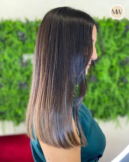 Lissage brillance, balayage discret — Salon MW Coiffure, Saint-Gilles-les-Bains, La Réunion