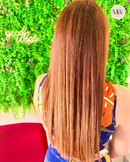 Coloration caramel, longueurs lissées — Salon MW Coiffure, Saint-Gilles-les-Bains, La Réunion