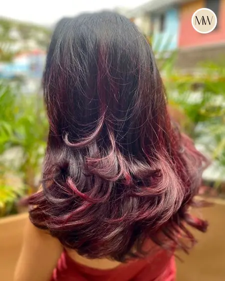 Reflets rouge cerise, brushing dégradé — Salon MW Coiffure, Saint-Gilles-les-Bains, La Réunion