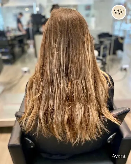 Longueurs châtain clair, ondulations naturelles — Salon MW Coiffure, Saint-Gilles-les-Bains, La Réunion